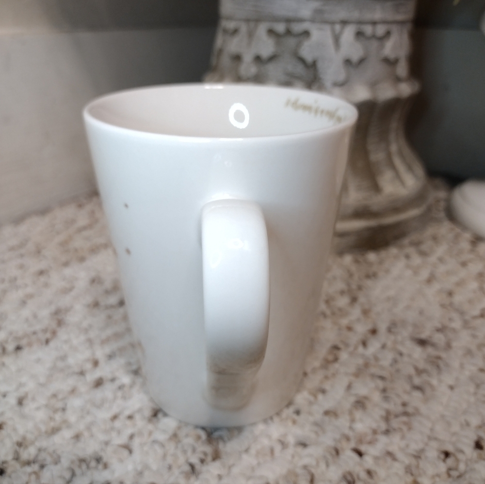 Disney "A Dream Is A Wish Your Heart Makes" Gold Metallic Cinderella Castle Mug - Picture 6 of 9